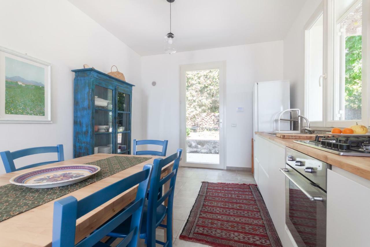 Villa Palm Hill Piedimonte Etneo Buitenkant foto